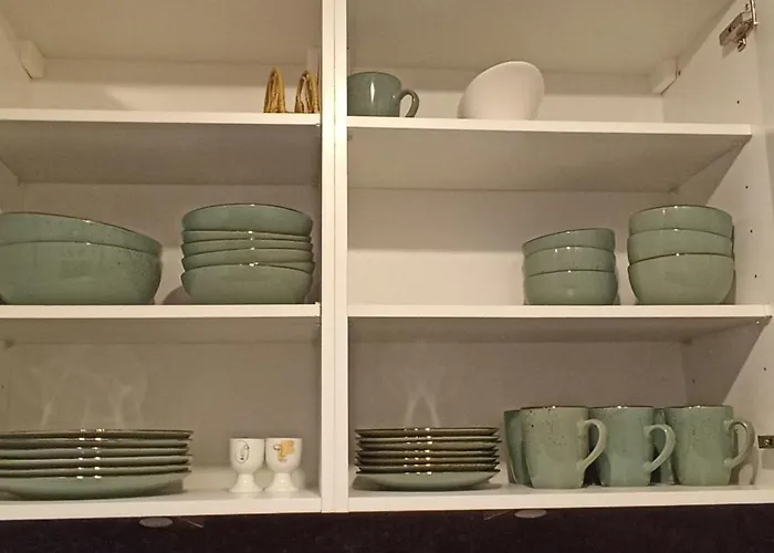 Gemuetliches Helles Mit Balkon Und Parkplatz Vor Der Tuer Im Zentrum Von Appartamento