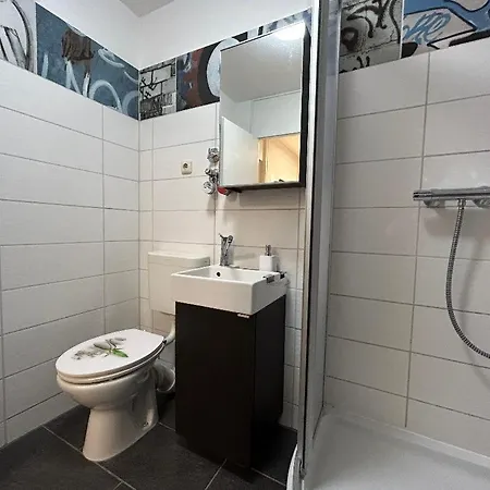 Gemuetliches Helles Mit Balkon Und Parkplatz Vor Der Tuer Im Zentrum Von Apartment *