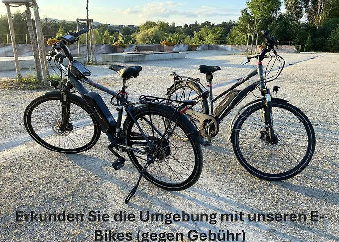 Gemuetliches Helles Mit Balkon Und Parkplatz Vor Der Tuer Im Zentrum Von * Bayreuth